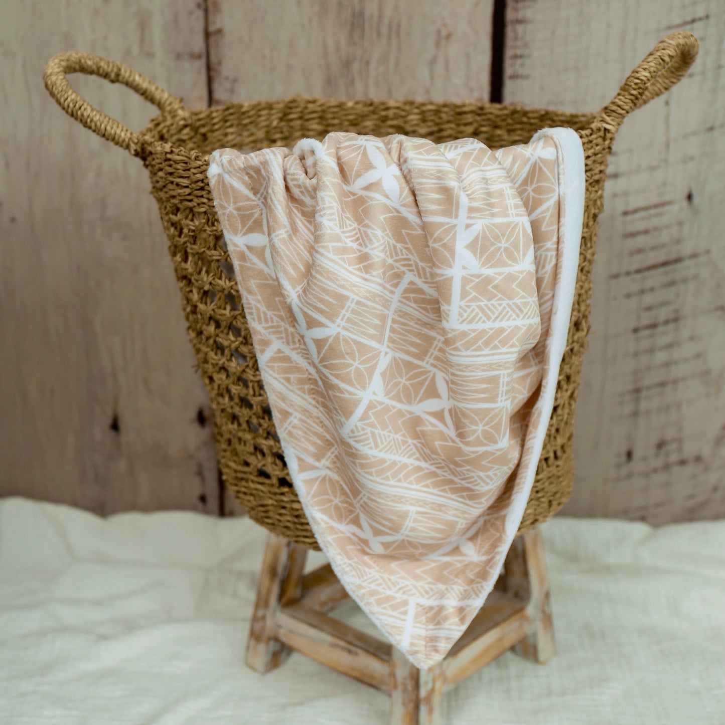 Amataga Baby Blanket (Beige)